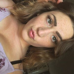 Meet your Posher, Abbie